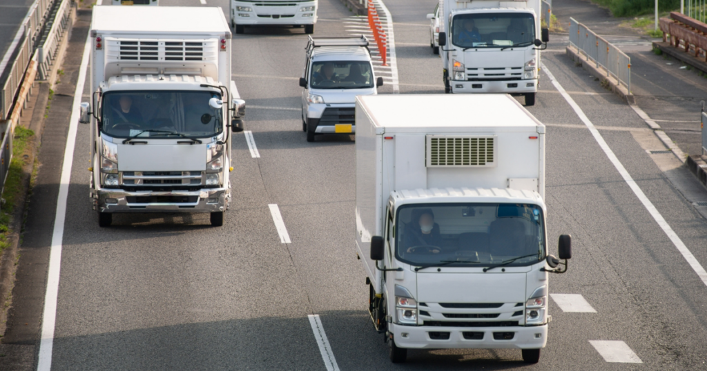 トラック　バッテリー寿命　充電器で充電